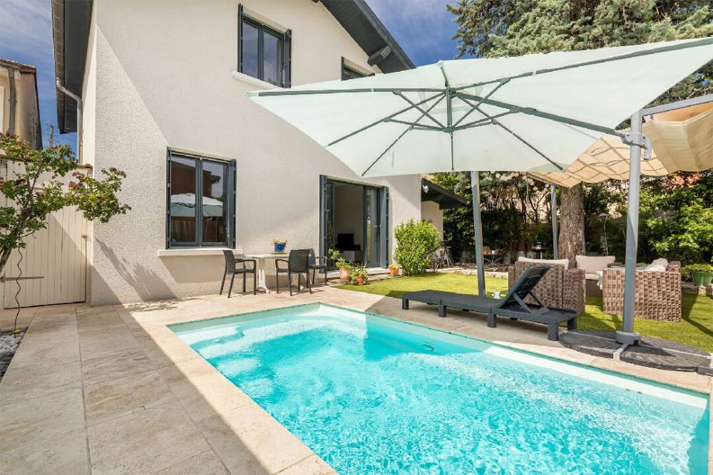 Pisciniste près de Luneray