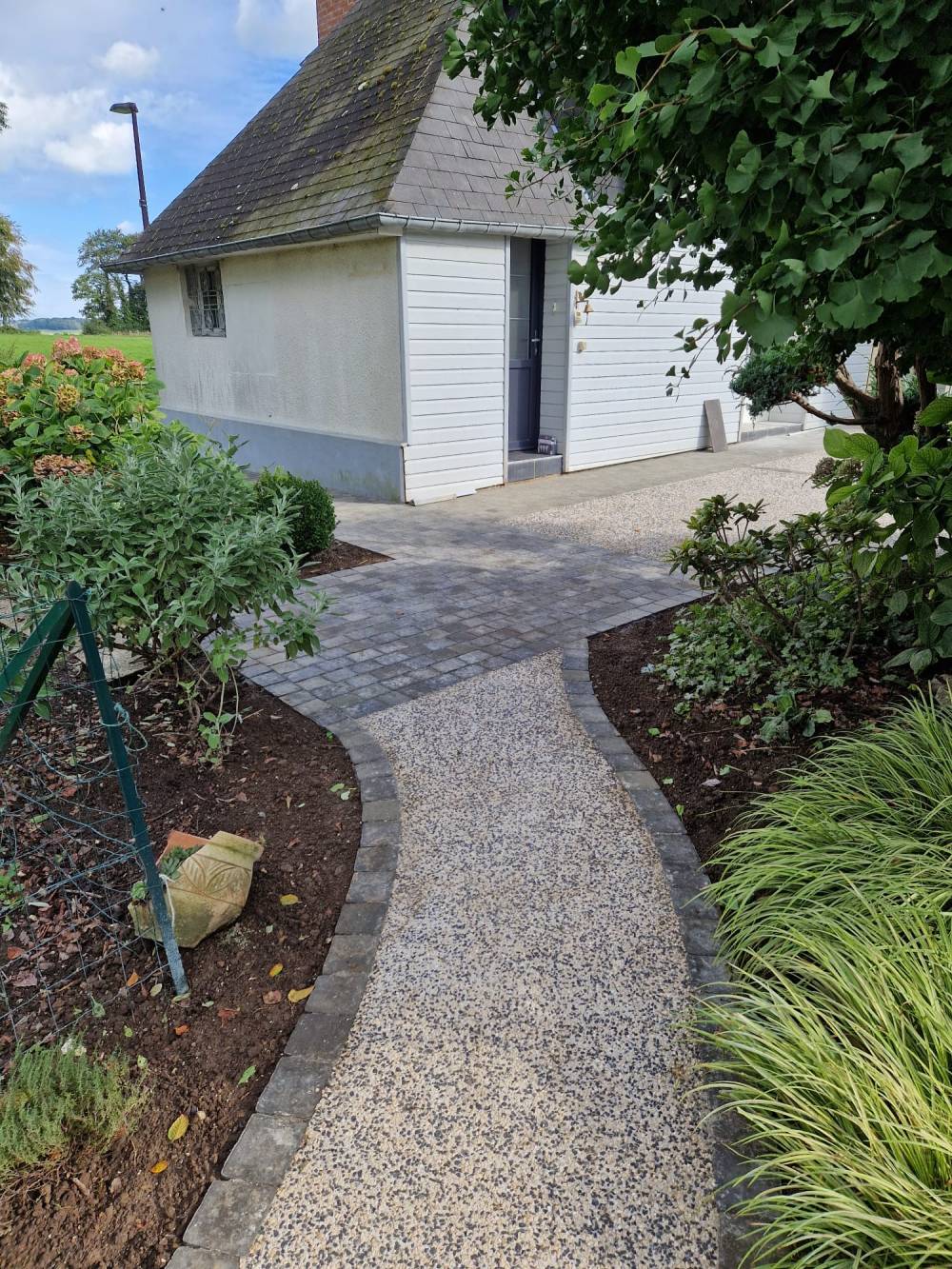 Allée de jardin près de Dieppe